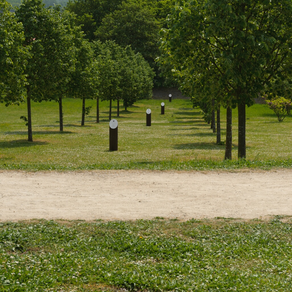 2011-04-27-121132-arboretum-OK