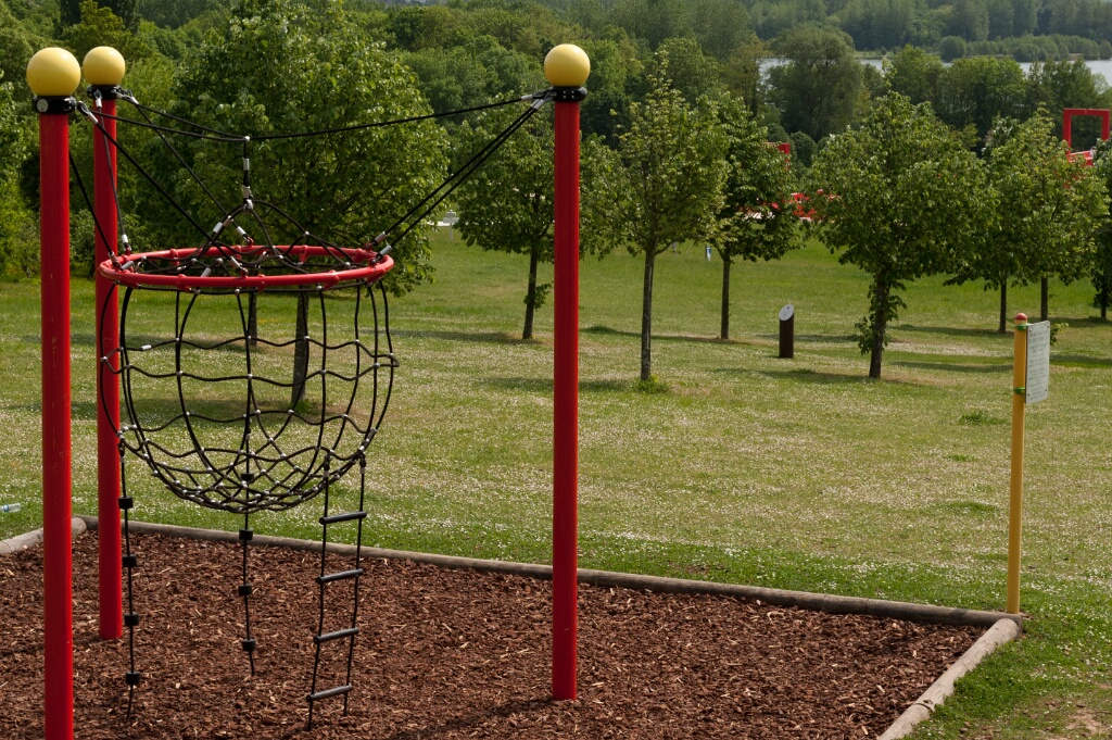 2011-04-27-121436-arboretum-OK