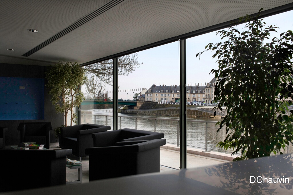 2011-02-14-122306-pontoise