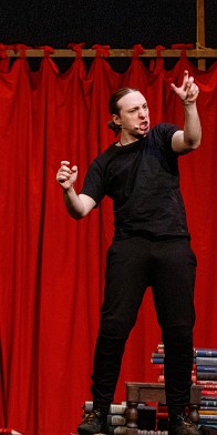 2018-12-14-143423-tstock-moliere
