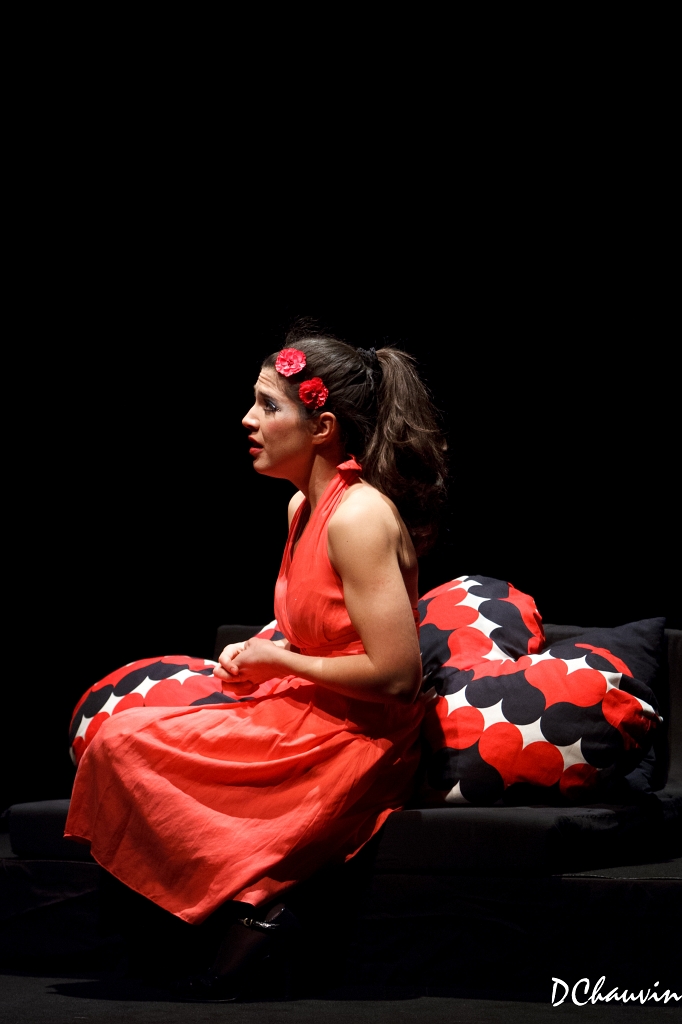 2012-02-02-192346-usine-mangeuses-OK.jpg - theatre de l'usine