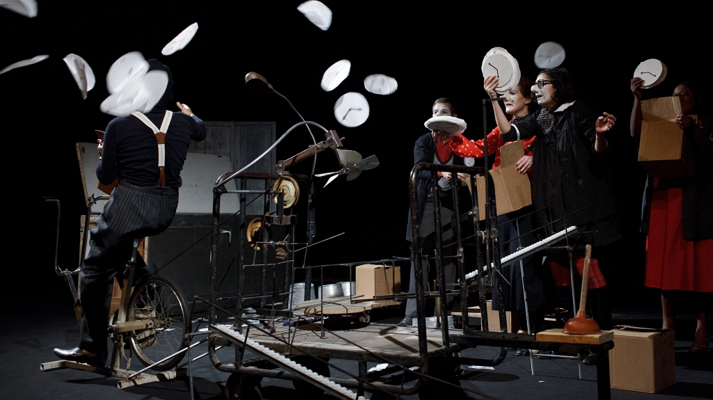 2012-01-22-180142-tusine-reve-OK.jpg - theatre de l'usine